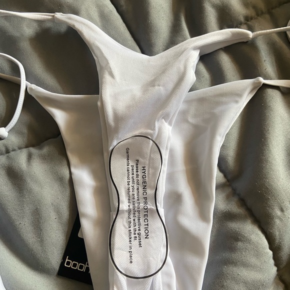 Boohoo white bikini - Picture 5 of 5
